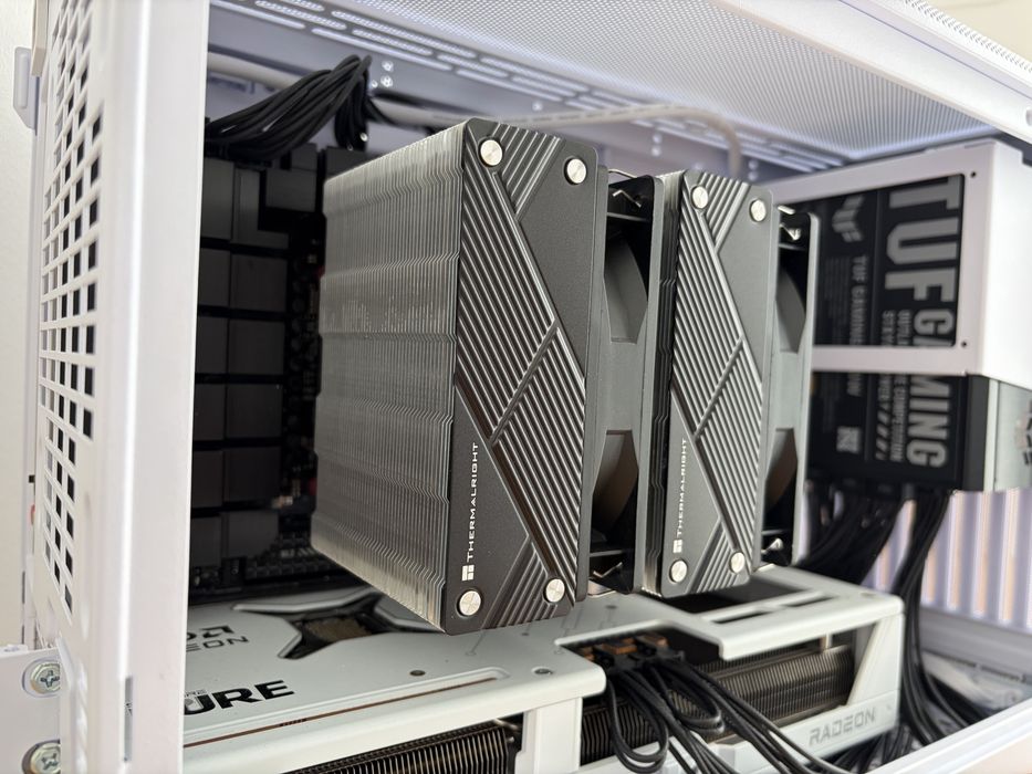 PC Gaming/Trabalho  - Ryzen 7 9800X3D / RX 9070 XT / 32 GB / 1TB