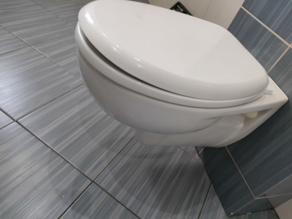 Miska WC z deską wolno opadająca