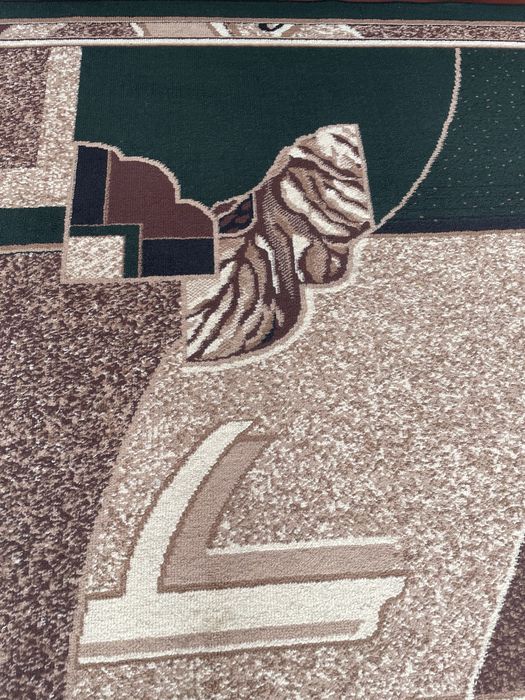 Килим в гарному стані 4м * 4м