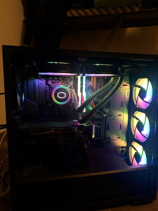 PC GAMING i7 9700k + RTX 4060