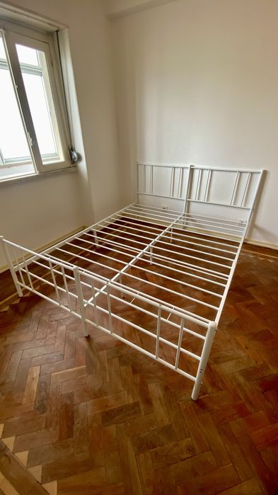 Cama VIDAXL metal branco com cabeceira (Aço - 160 x 200 cm)