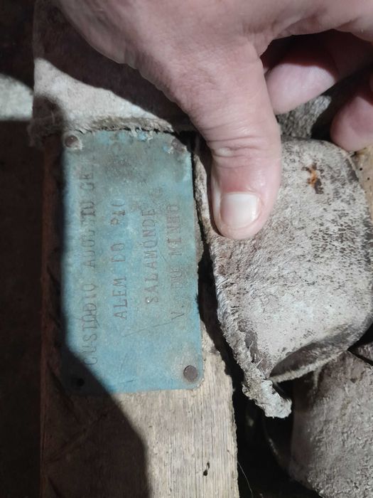 Canga antiga pra restauro