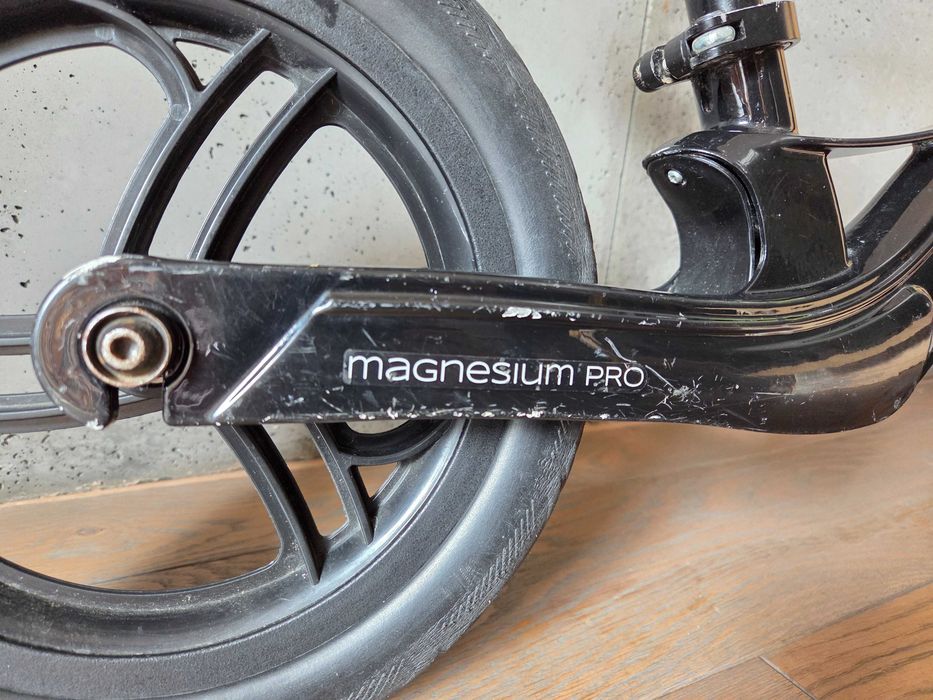 Rowerek biegowy Cariboo Magnesium Pro