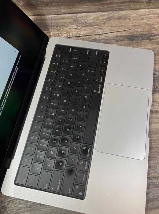 MacBook Pro 14 M1 Pro 16/512 klawiatura US