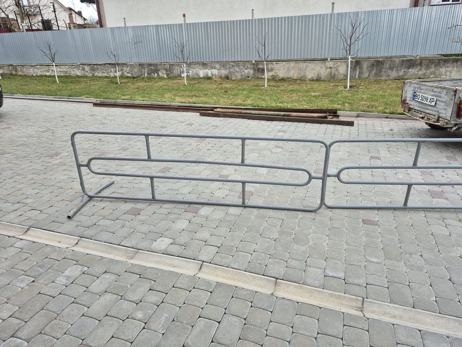 Паркан, огорожа , в хорошому стані 2.2м секція 4шт