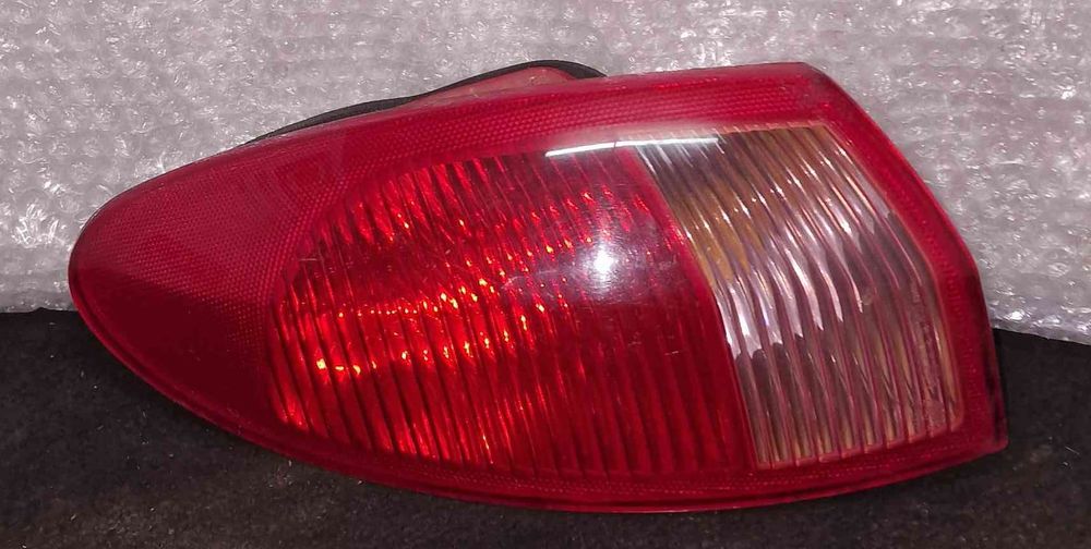 Farolim da Mala Direito 46556349 - ALFA ROMEO 147