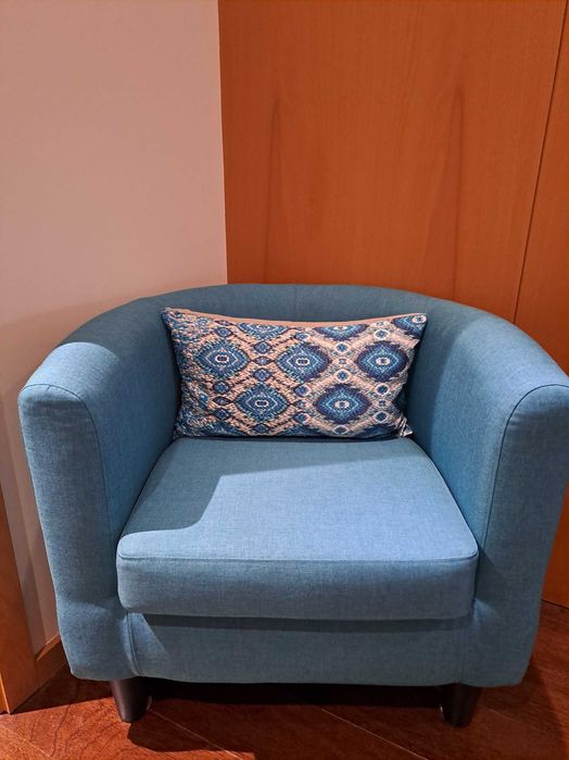 Sofá / Cadeirão de quarto