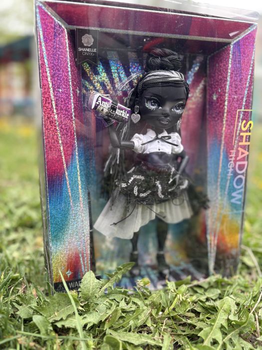 Shadow High Limited Edition Doll, Shanelle Шанель , High Heather - Grayscale