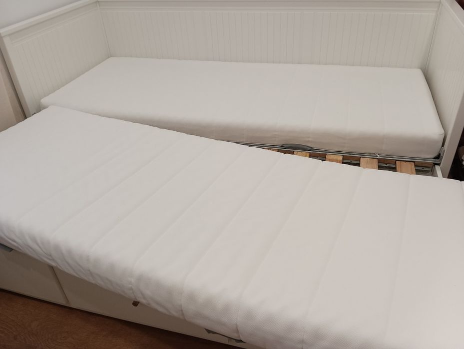 Cama/ Sofá IKEA Hemnes