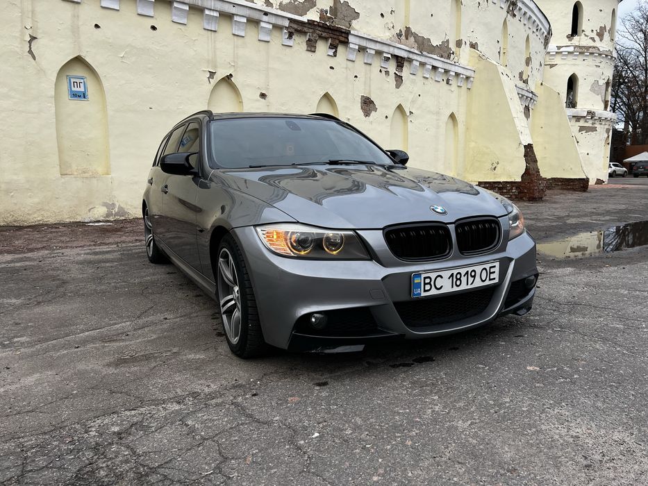 Продам BMW e91 2011год