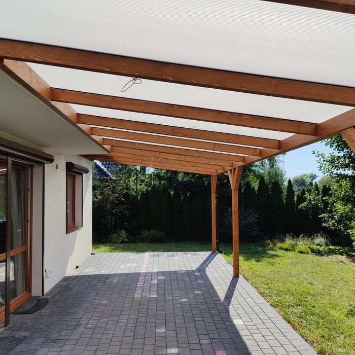 Architektura ogrodowa. Tarasy, zadaszenia, wiaty, carporty.