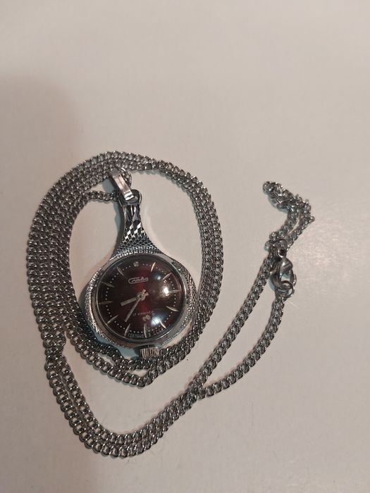 Stary zegarek damski sława wisiorek