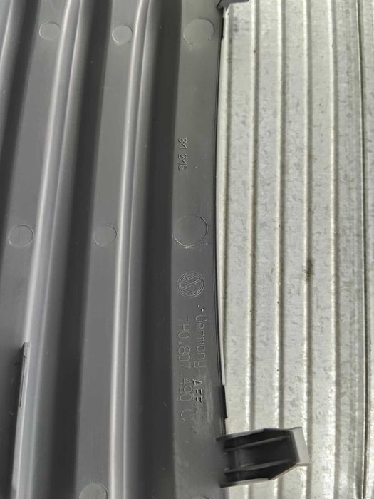 Grelha de Para-choques Frente - VW Transporter/Multivan Caravelle