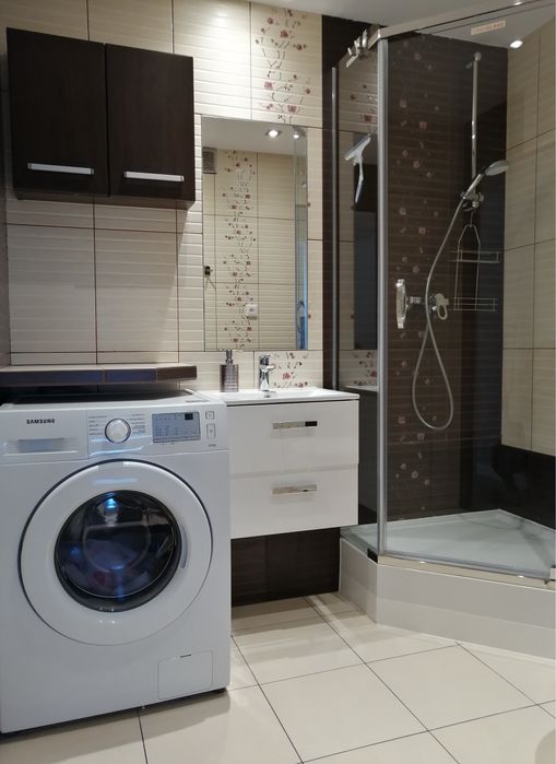 Szybki tramwaj | UAM Morasko | Pokój z widokiem