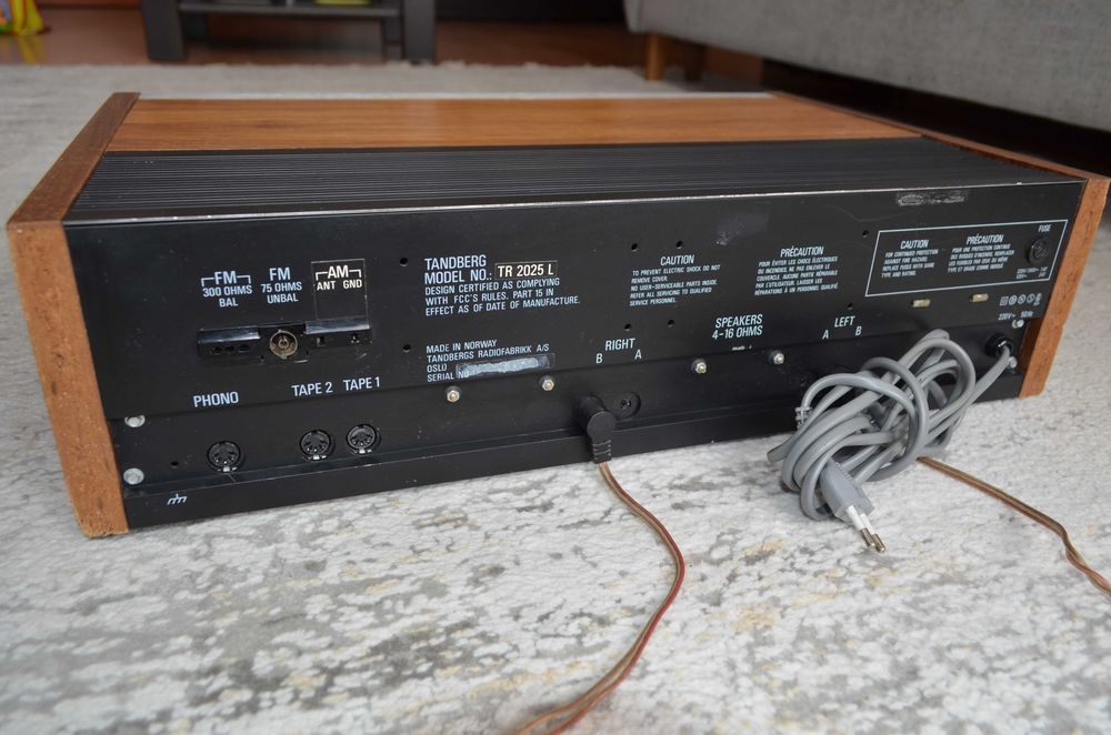 Ресивер  Tandberg TR-2025 L