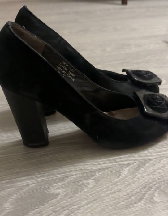 Туфлі натуральний замш