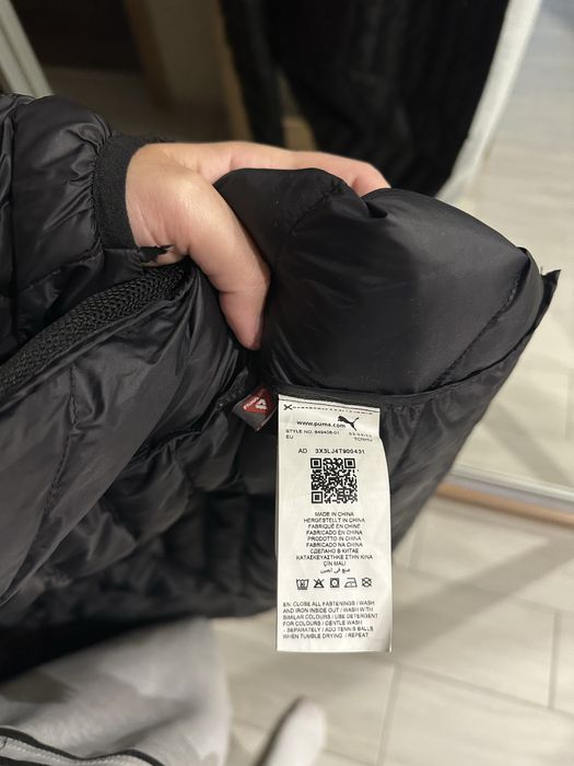 Курточка Puma чорна