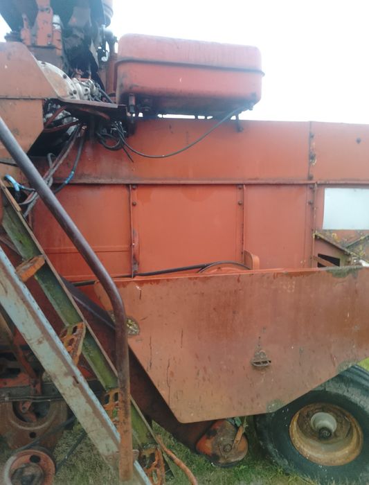 Продам комбайн нива по запчастинах