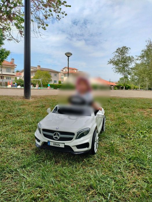 Vendo carro elétrico
