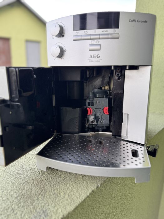 Кавовий апарат AEG