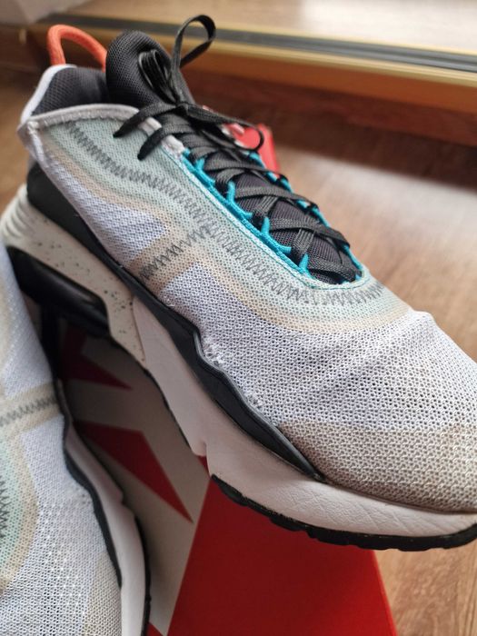 buty Nike Air Max 2090, roz. 41, wielokolorowe