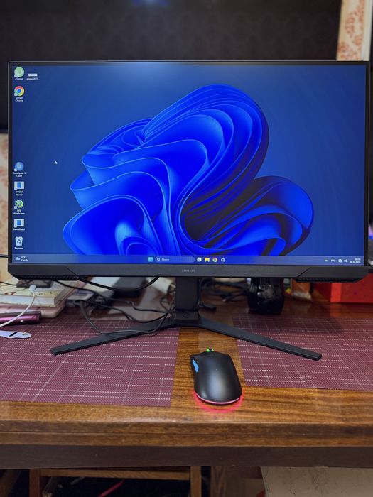 Samsung Odyssey 27 180hz