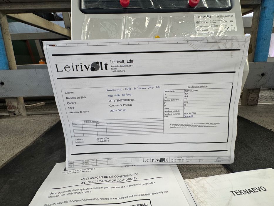 Quadro elétrico de controlo piscina