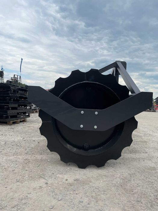 Wał pryzmowy pierścienie 15cm wał 2.8m METAL TECHNIK nowy