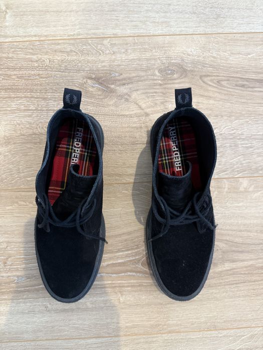 Botas pretas Fred Perry