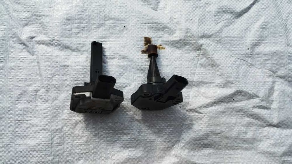 Датчик рівня масла Volkswagen Touareg / Audi Q7 06E907680 03C907660S