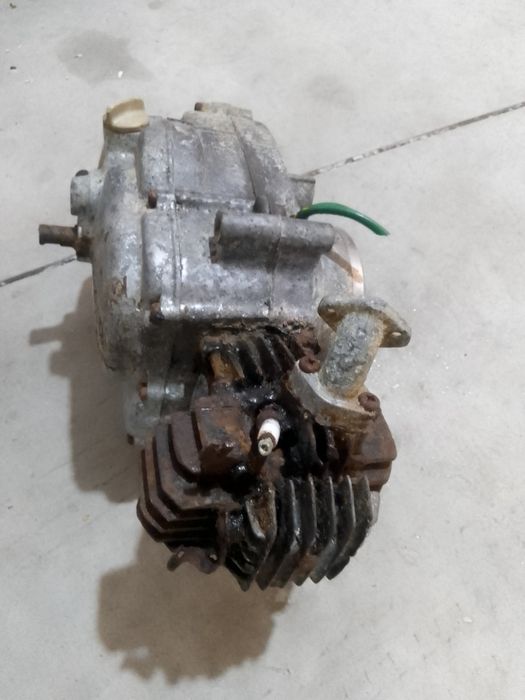 Motor moto marca Onda.