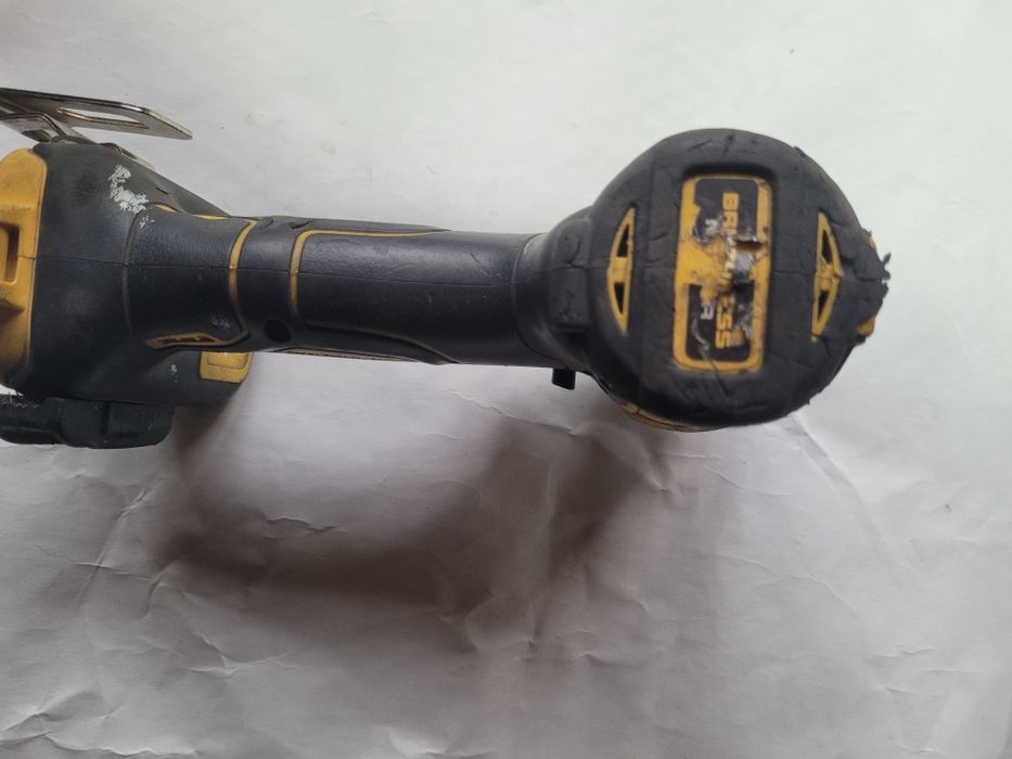 Zakrętarka DCF887 DeWalt