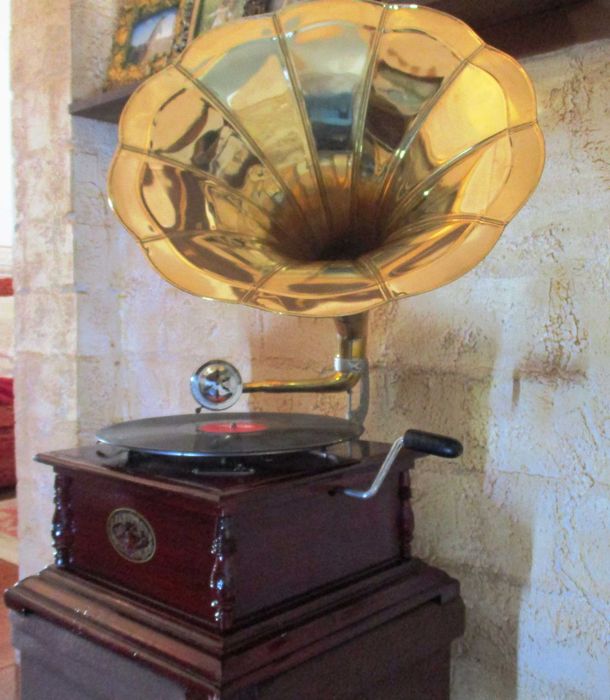 Grafonola antiga gramophone