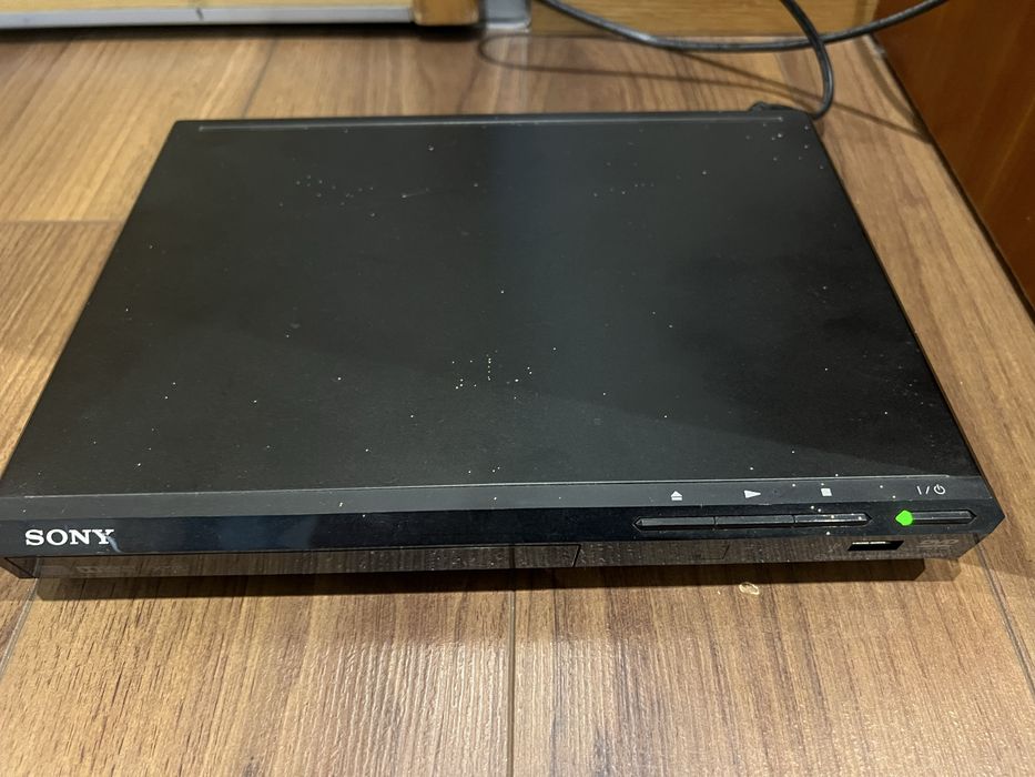 Vendo dvd sony ( entrada scarlet)