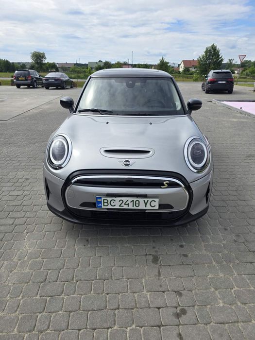 Mini Cooper SE 2023 електро