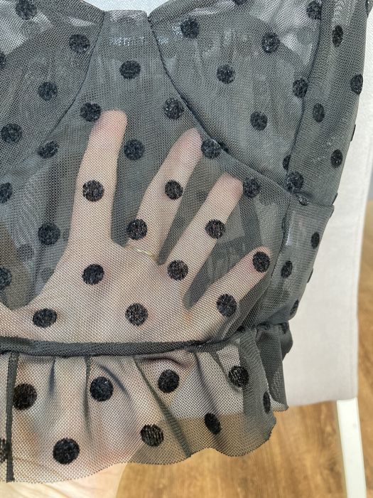 Bluzeczka top prettylittlethings rozm. 32