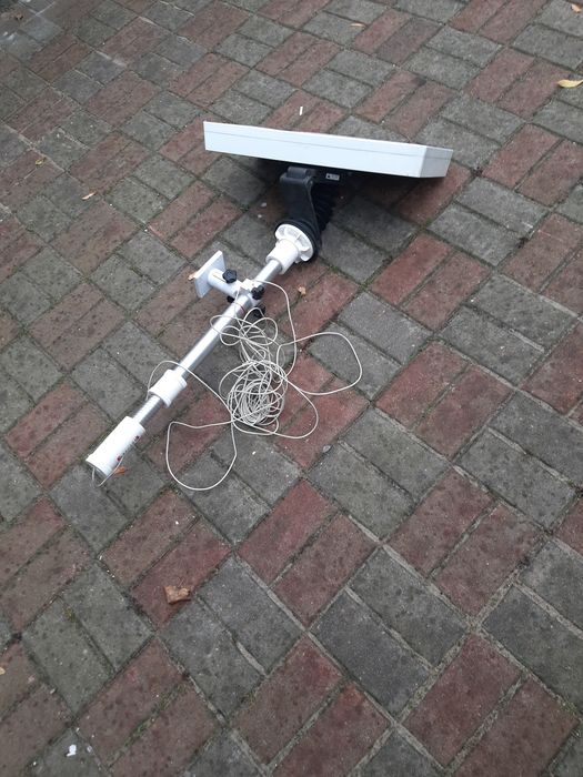 Antena satelitarna