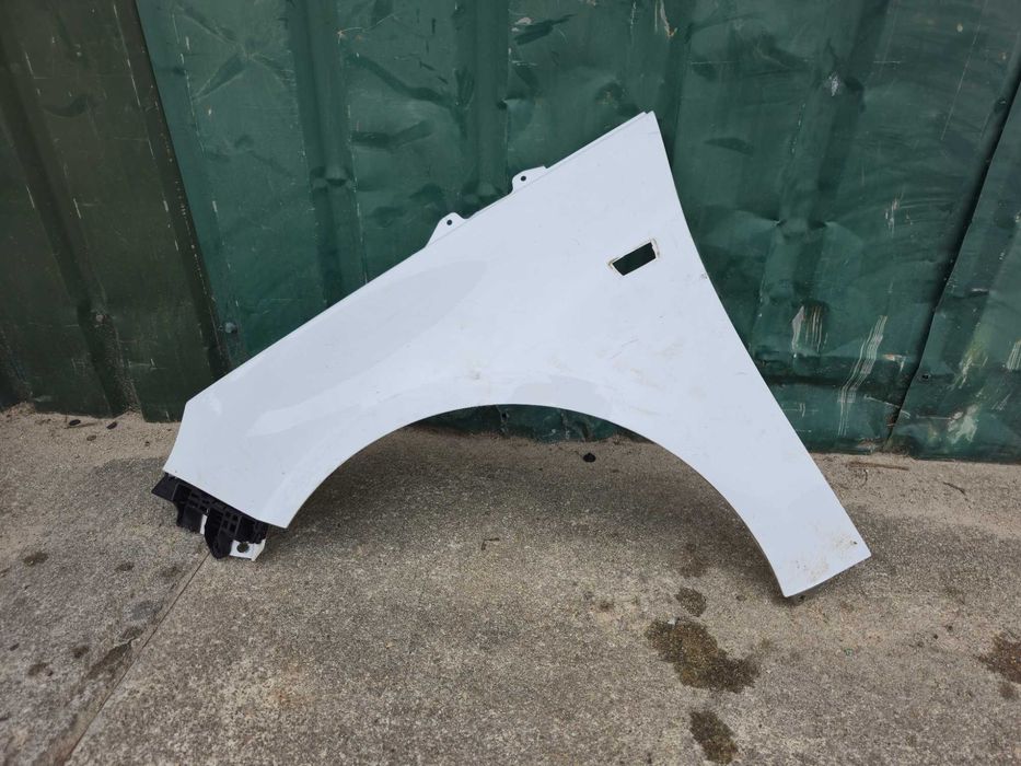 Guarda lamas esquerdo OPEL Insignia A (2008 a 2017)