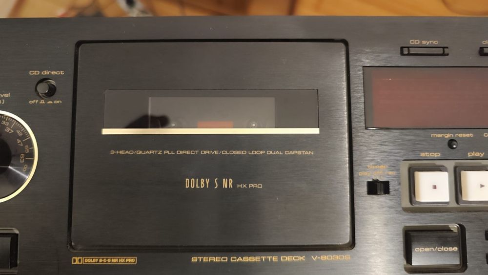 Teac V8030s- Deck Cassete player
