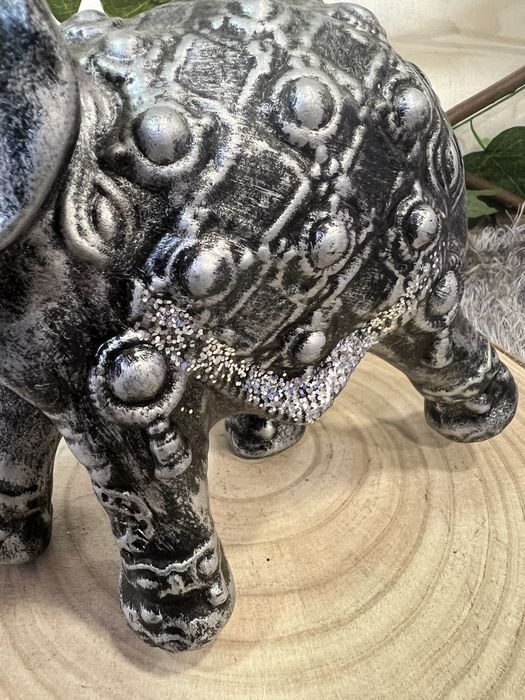 ÚLTIMO Elefante da Sorte NOVO