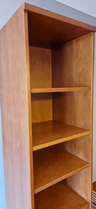 Móvel de apoio para sala em excelente estado de conservação.