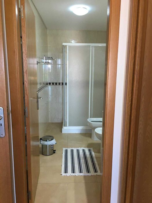 Alugo T2  com garagem monte gordo