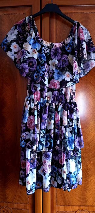 Śliczna sukienka kwiaty hiszpanka SM
