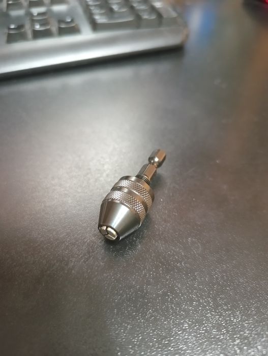 Патрон 0,3 - 3,6 мм самоцентруючий