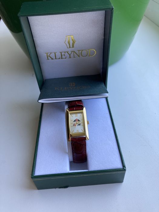 Кварцевые часы Kleynod