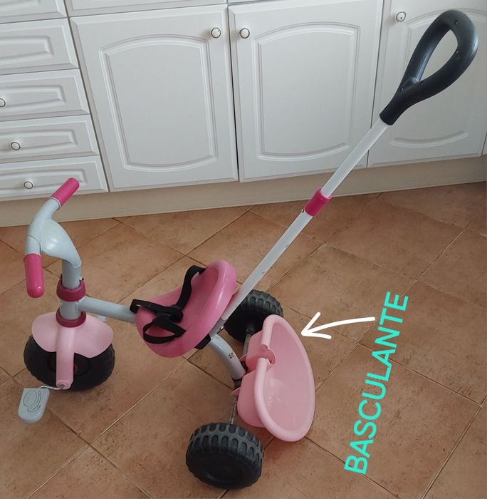 TRICICLO CRIANÇA para +12meses. Caixa basculante. Muito bem estimado.