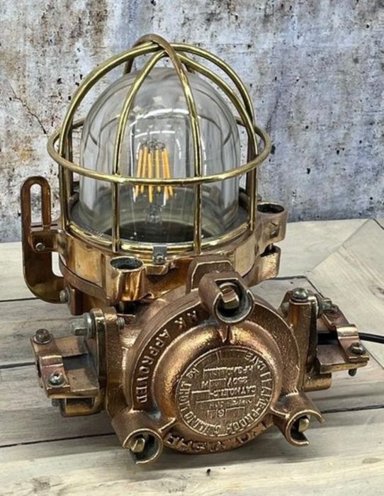 Japońska Lampa okrętowa