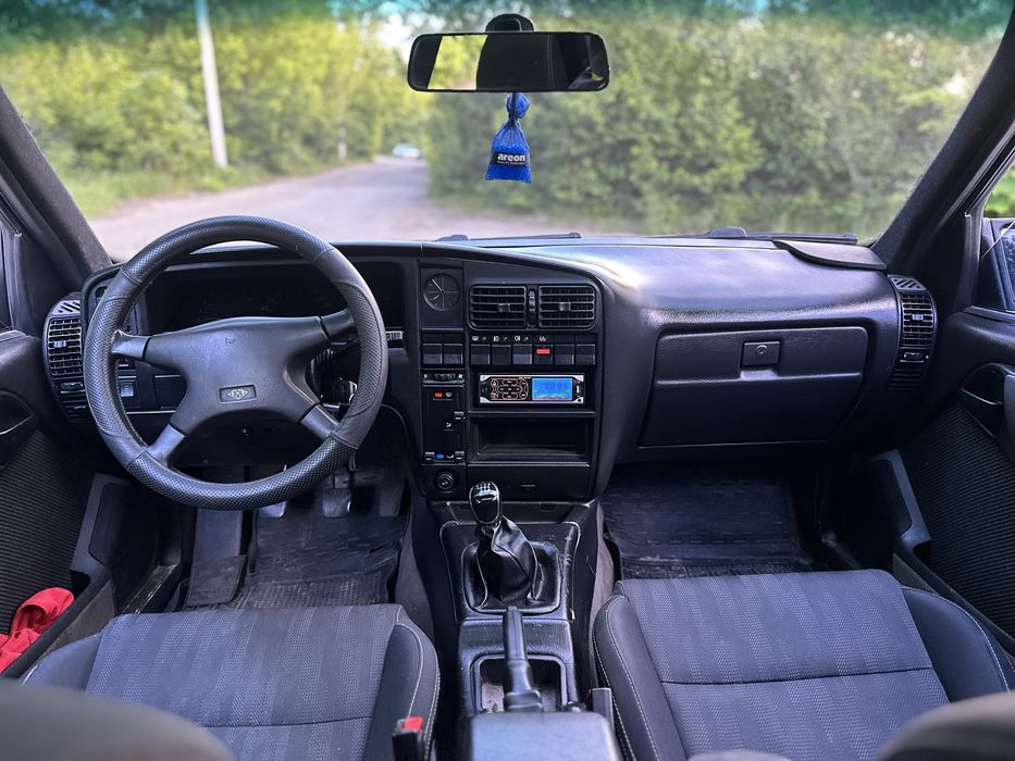 Продам OPEL Omega A 2.0i газ/бензин