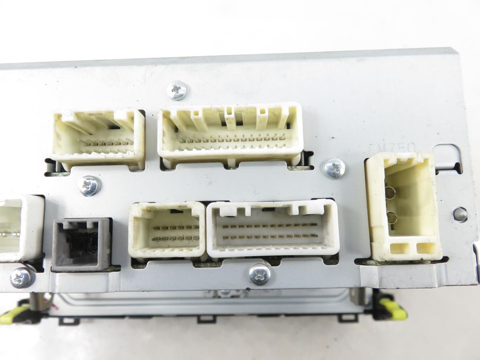 Radio Toyota Auris II (e18)