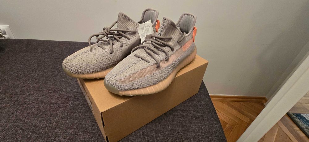 Adidas Yeezy Boost 350 V2 Trfrm